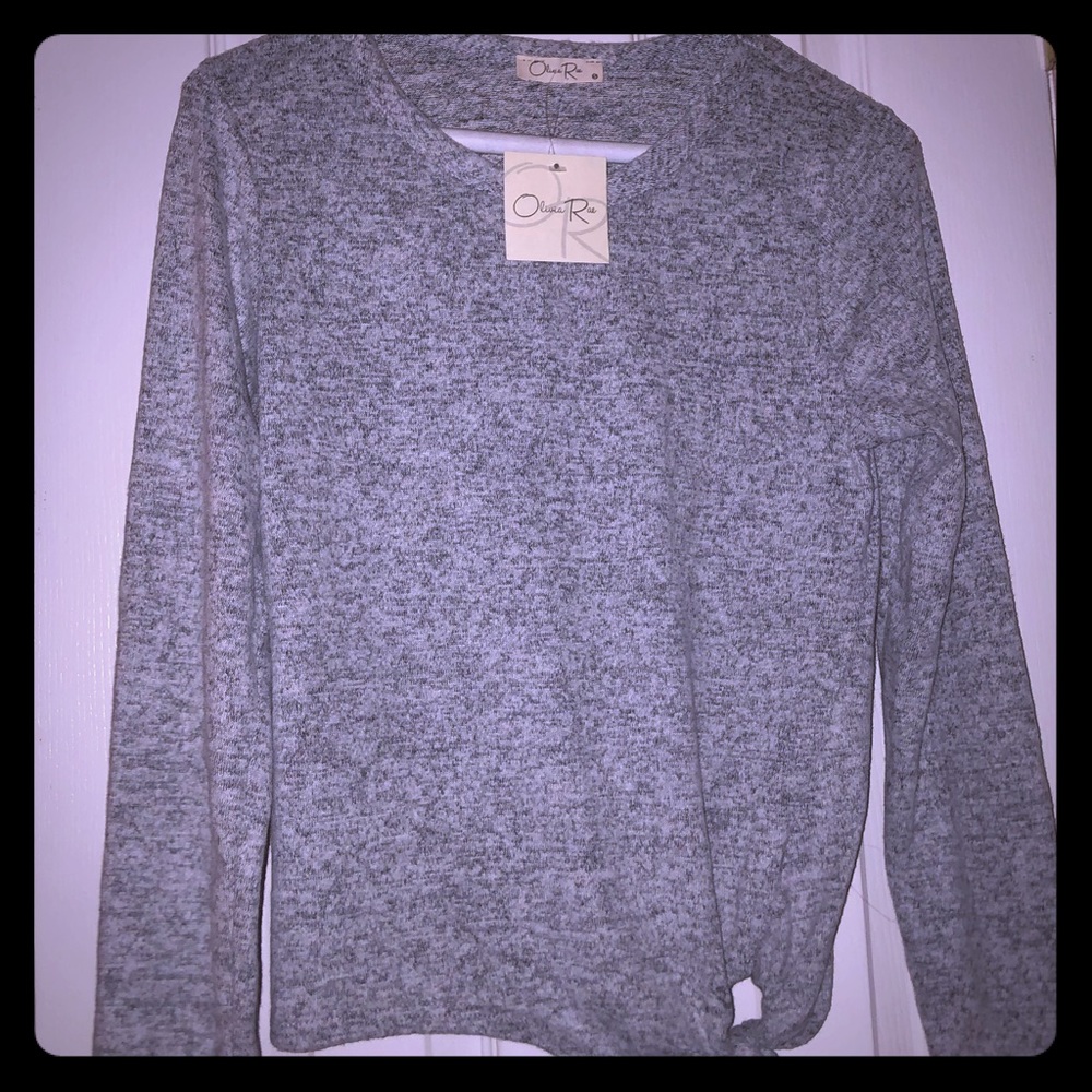 Brand NWT! Light sweater with adorable tie